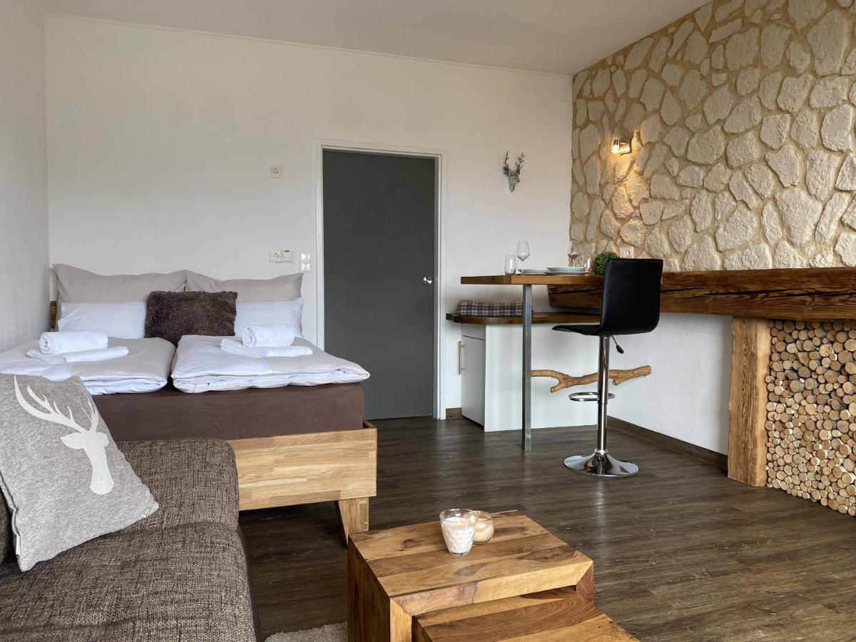 Alpine Studio Apartment By Aa Holiday Homes Schladming Bagian luar foto
